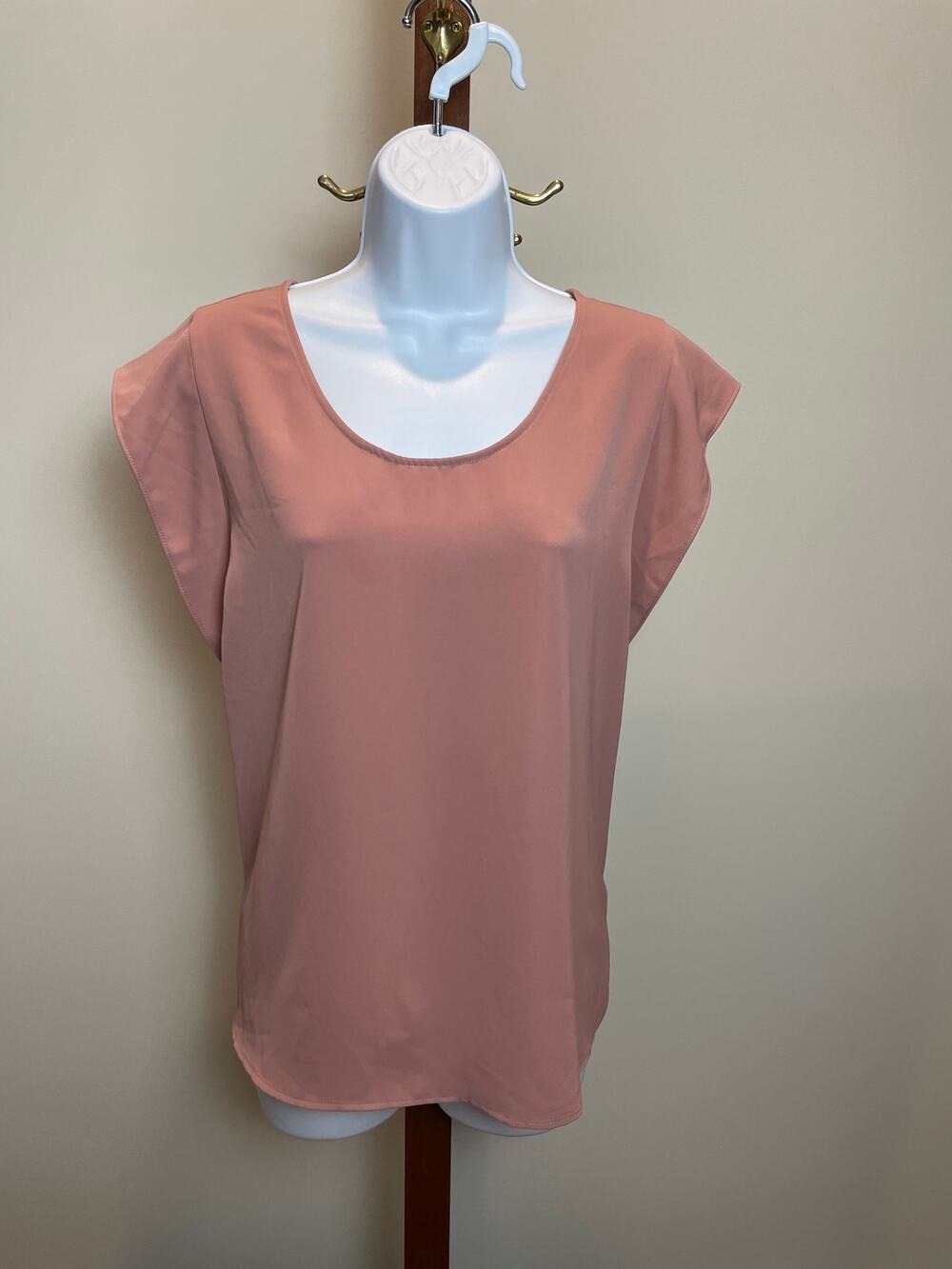 Express Mauve Pink Size L Rayon Flutter Sleeve Top Casual